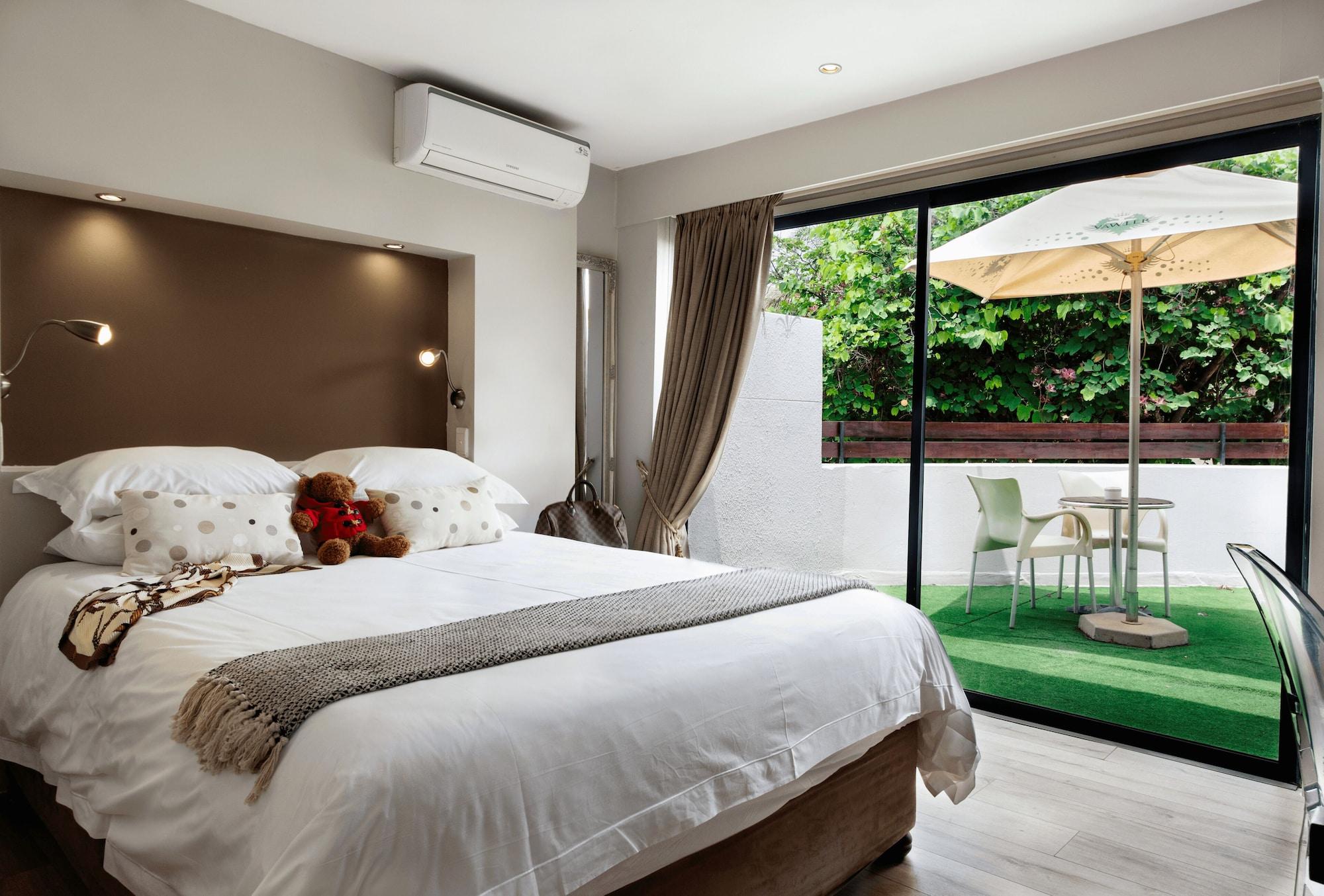 The Lakes Boutique Lodge Pretoria Bagian luar foto