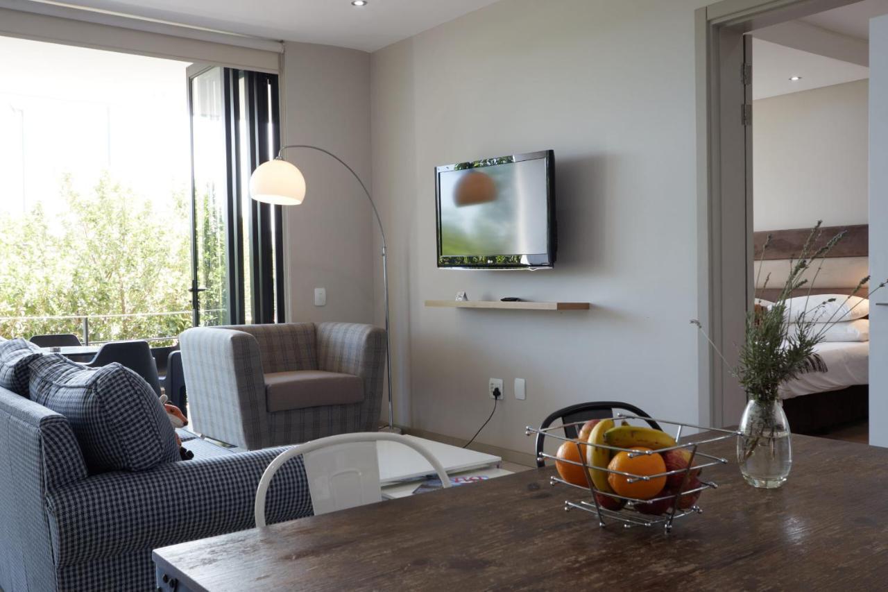 The Lakes Boutique Lodge Pretoria Bagian luar foto