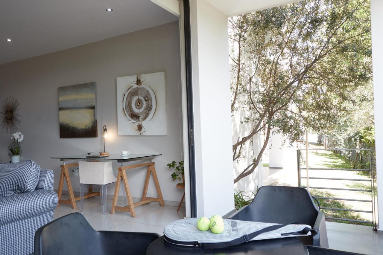 The Lakes Boutique Lodge Pretoria Bagian luar foto