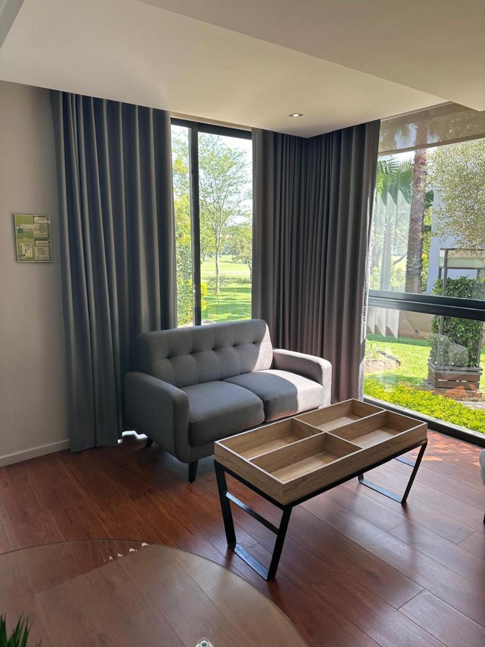 The Lakes Boutique Lodge Pretoria Bagian luar foto