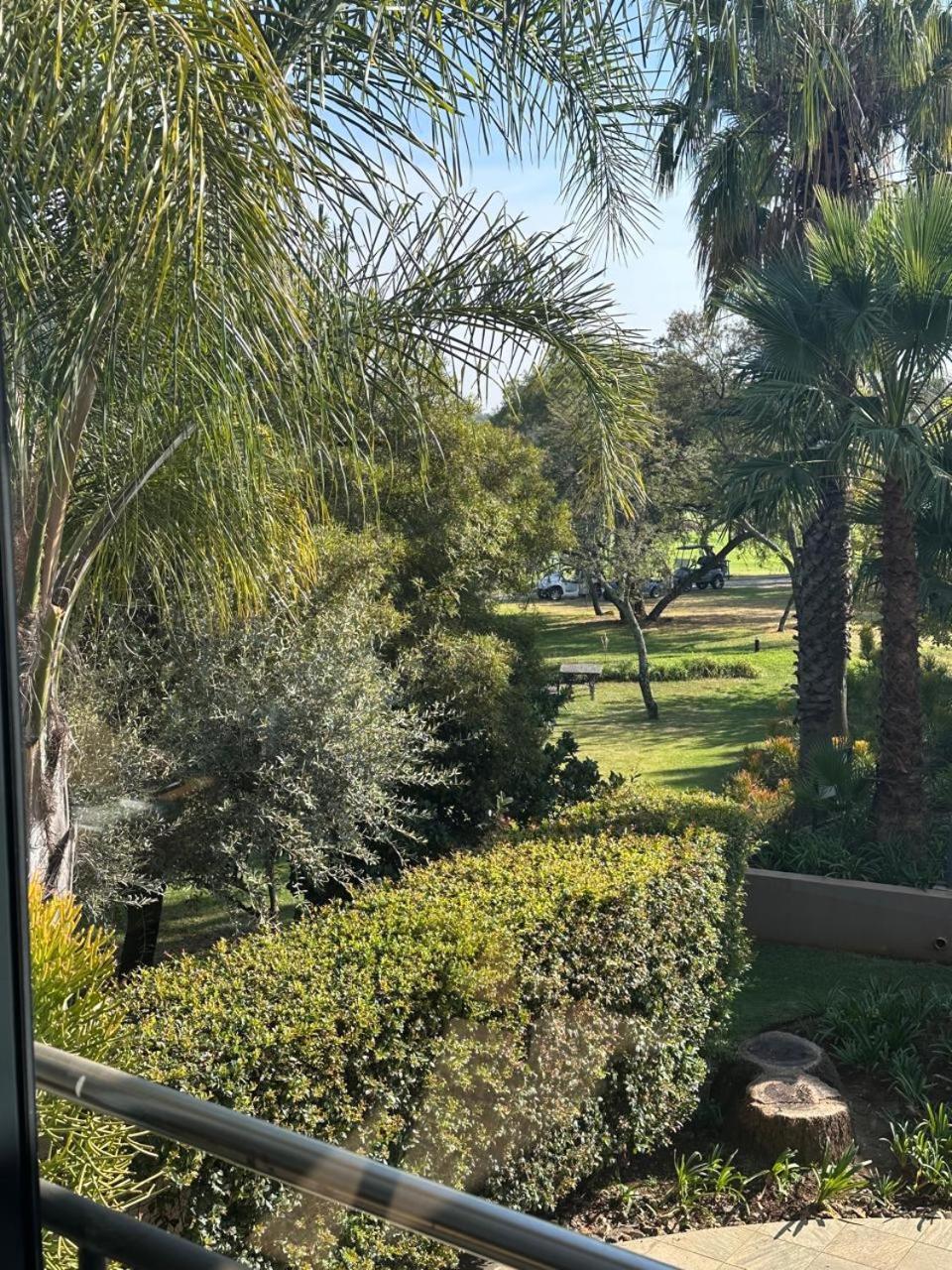The Lakes Boutique Lodge Pretoria Bagian luar foto