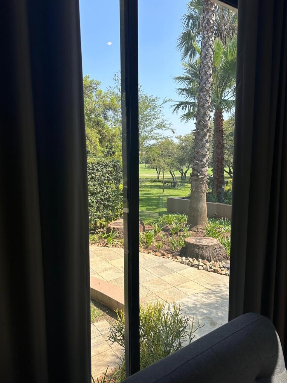 The Lakes Boutique Lodge Pretoria Bagian luar foto