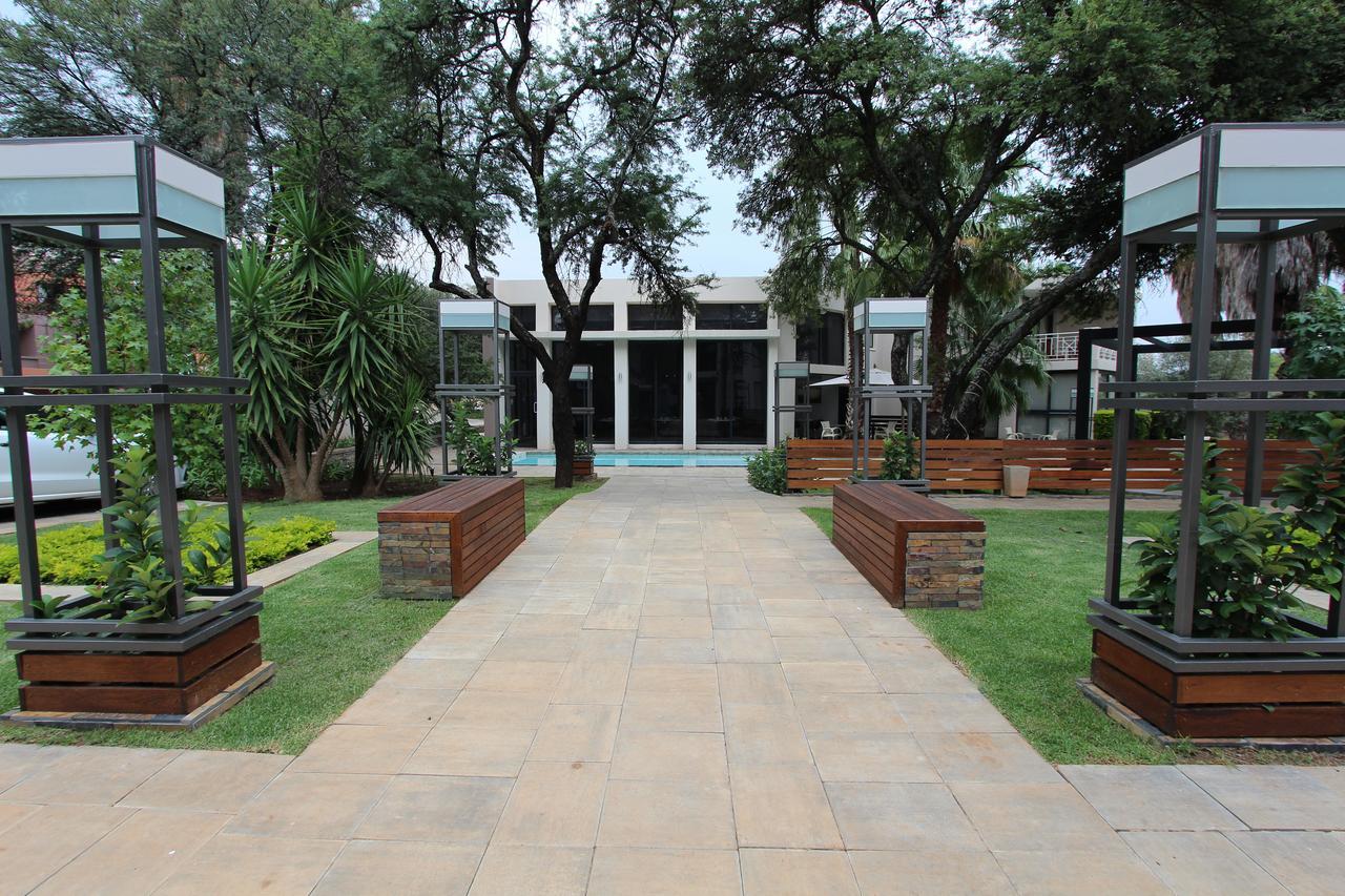 The Lakes Boutique Lodge Pretoria Bagian luar foto