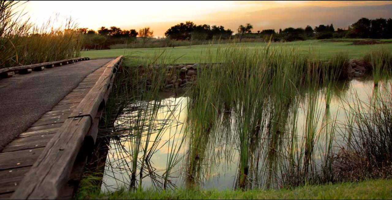The Lakes Boutique Lodge Pretoria Bagian luar foto